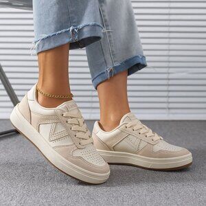 VANS Lowland 2.0 Sneaker in Marshmallow White Leather NEW in BOX Women's SZ 5